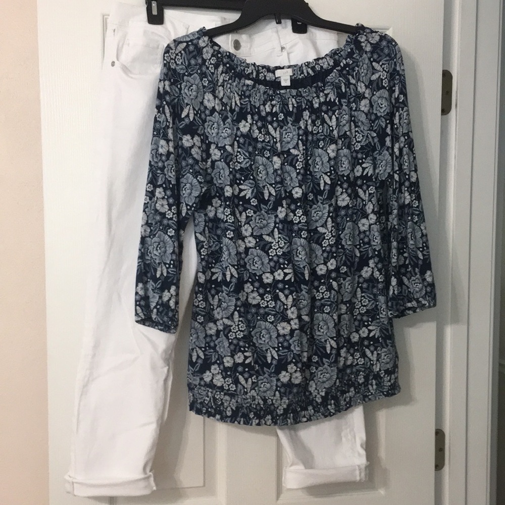 J Jill navy blue and white floral peasant top, elastic off the shoulder look too